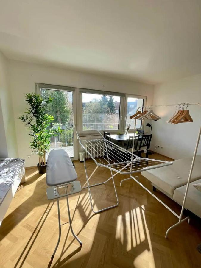 Cozy Apartment With Kitchen + Balcony New! Essen Dış mekan fotoğraf