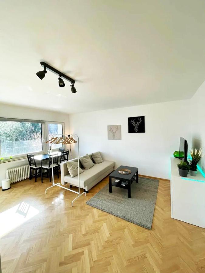 Cozy Apartment With Kitchen + Balcony New! Essen Dış mekan fotoğraf