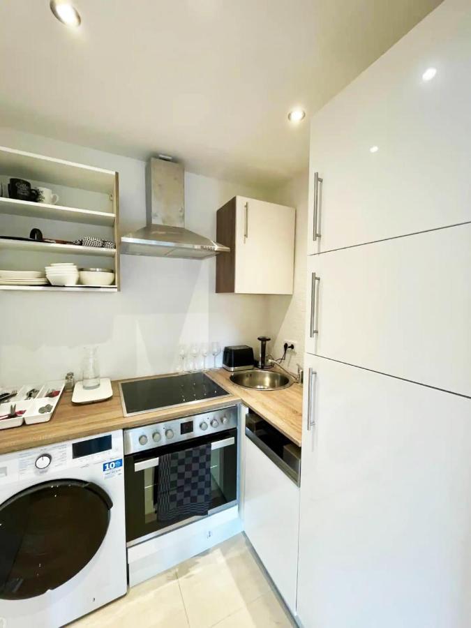 Cozy Apartment With Kitchen + Balcony New! Essen Dış mekan fotoğraf